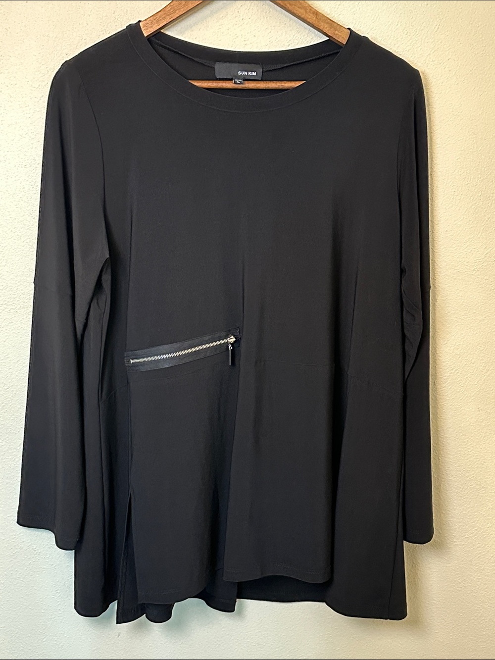 Sun Kim Black Tunic w/ Decorative Zipper Sz L